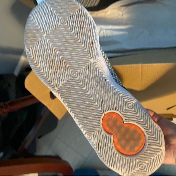 Nike Renew Elevate II Sneakers - Picture 2 of 3